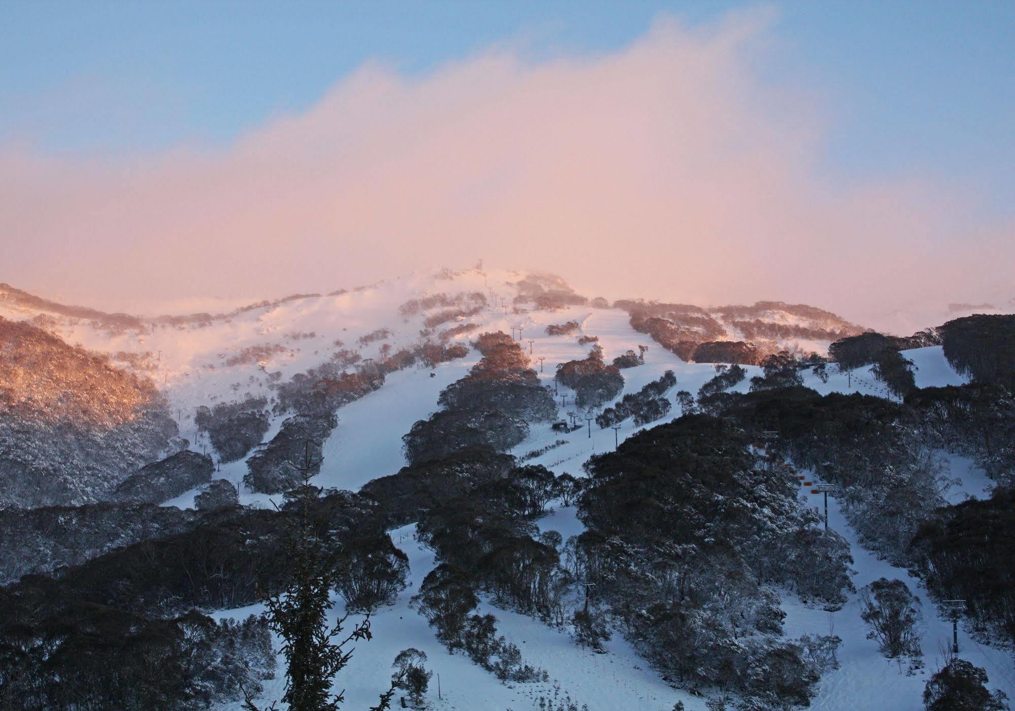 Yha Thredbo Pansiyon Dış mekan fotoğraf